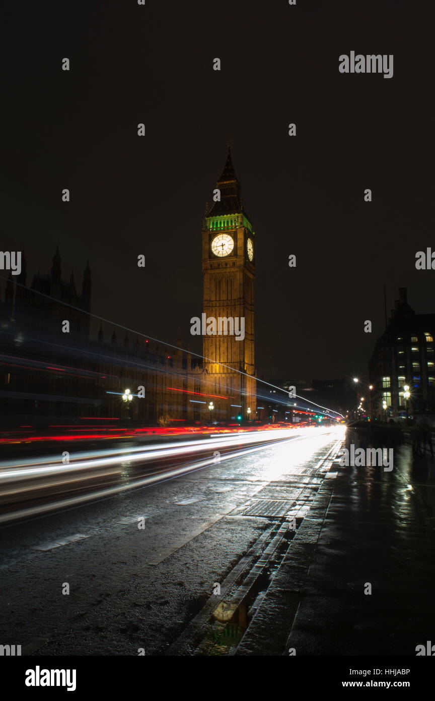 Big Ben Londra Notturna sentiero di luce Foto Stock