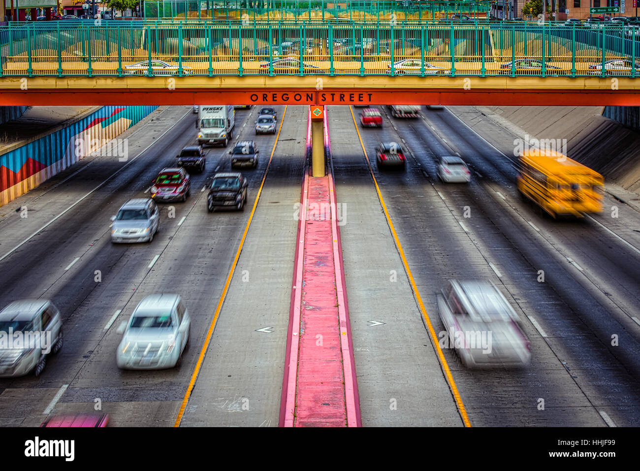 Interstate 10 passando sotto Oregon Street a El Paso, Texas. Foto Stock