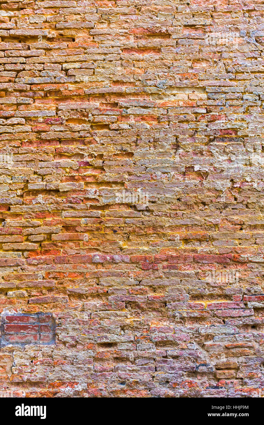 Weathered texture della vecchia macchiati di colore marrone scuro e rosso mattone parete grunge texture di sfondo rosso, muro di mattoni di sfondo, grungy rusty blocchi di pietra-lavoro Foto Stock
