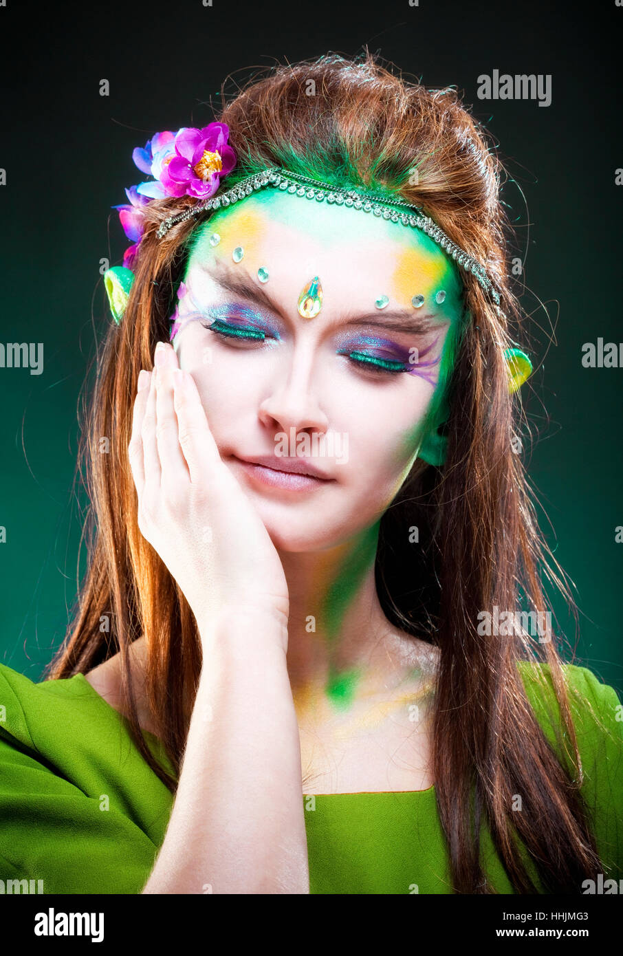 Ritratto di un bellissimo Elf con capelli lunghi. Foto Stock