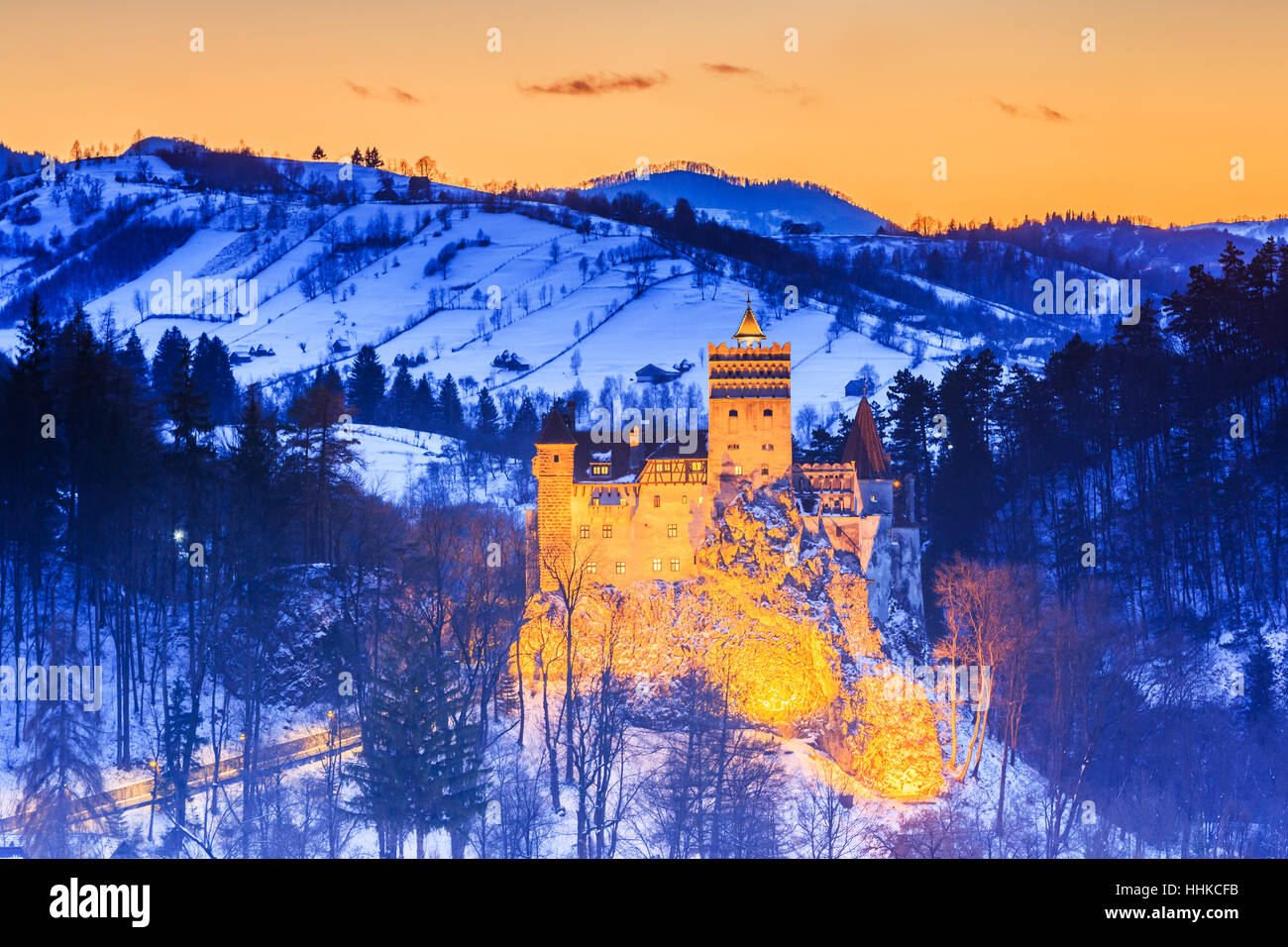 Brasov, in Transilvania. La Romania. Il castello medievale di crusca, noto per la leggenda di Dracula. Foto Stock