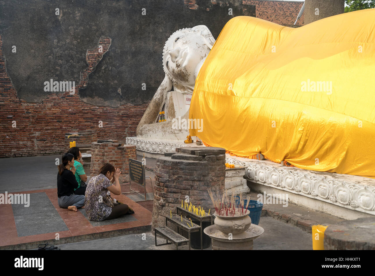 Buddha reclinato di Wat Yai Chai Mongkhon, Ayutthaya Foto Stock