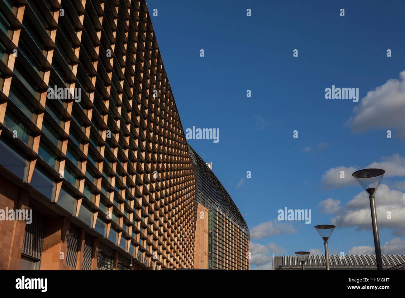 La parte esterna del nuovo Istituto Crick. La Francis Crick Institute è un centro di ricerche biomediche in Londra. Foto Stock
