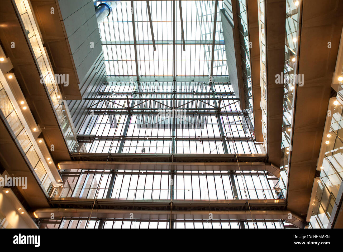 L'interno del nuovo Istituto Crick. La Francis Crick Institute è un centro di ricerche biomediche in Londra. Foto Stock