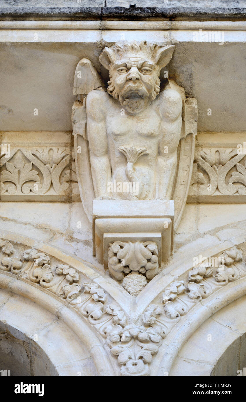 Scolpiti Elf-Like Monster, staffa di marmo o Gargoyle figura Chateau de la Buzine (de Pagnol) Marseille Foto Stock