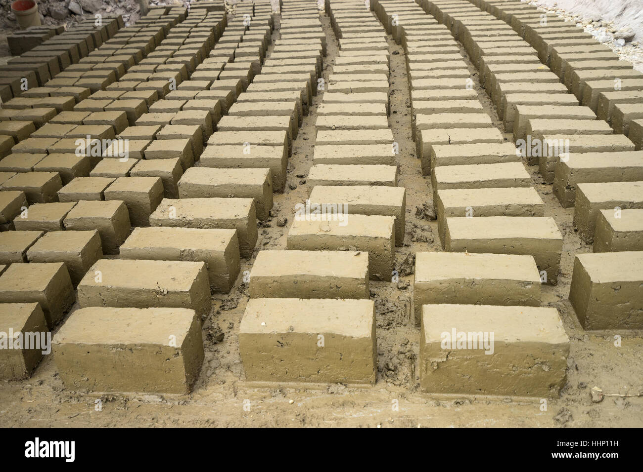 Argilla blocchi di adobe sono ancora fabbricati in Ecuadors nelle aree rurali per la costruzione della casa Foto Stock
