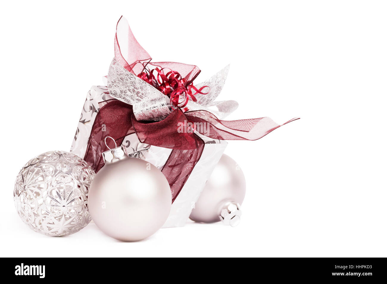 Smerigliare l'argento natale con rosso e christbaumkugeln Foto Stock