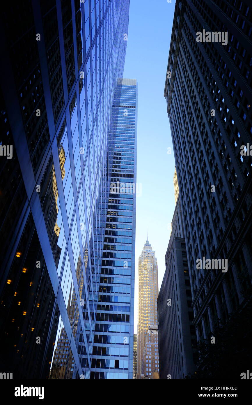 I dettagli architettonici della città di New York grattacieli di Manhattan, New York, NY, STATI UNITI D'AMERICA Foto Stock