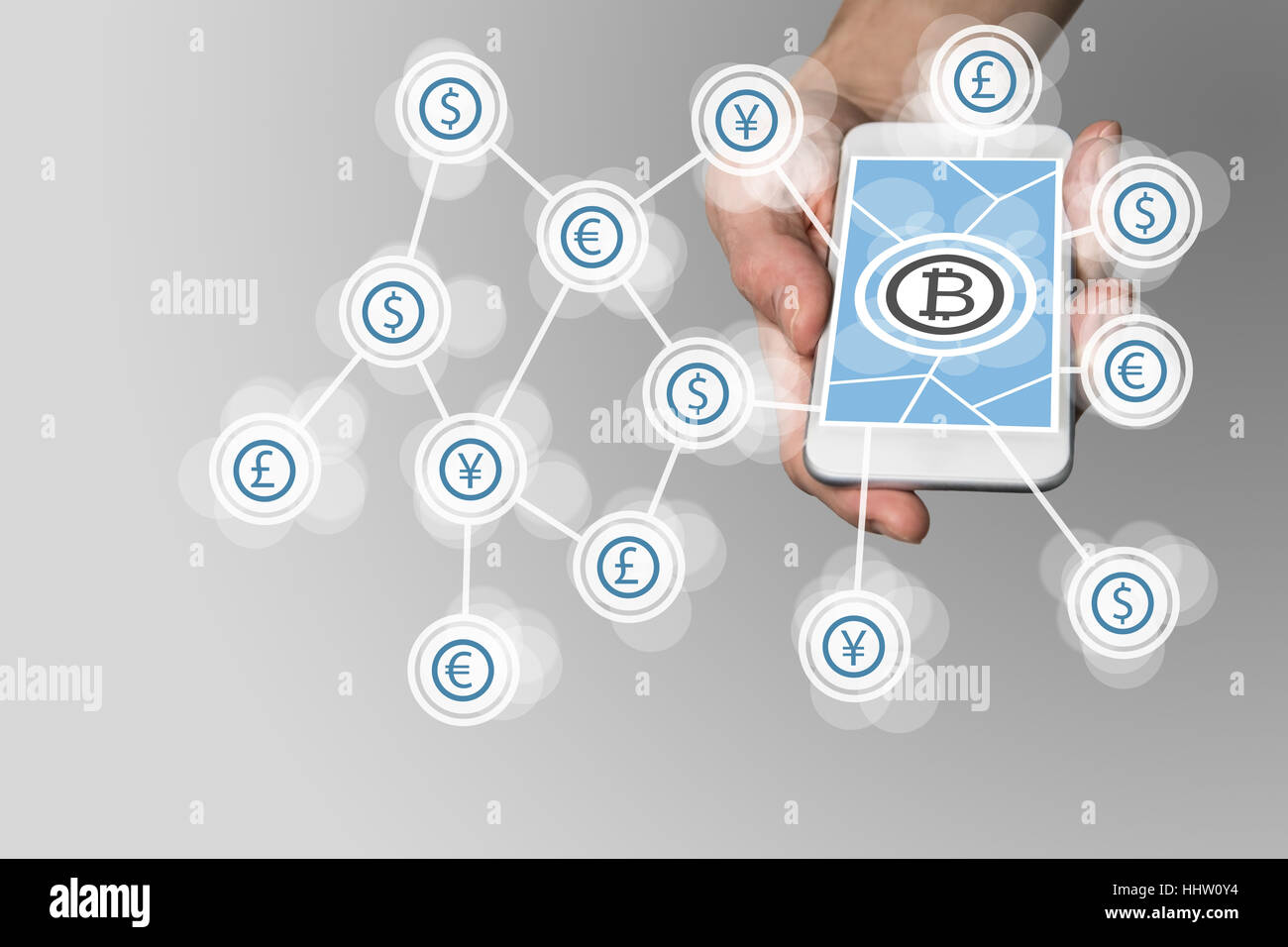 Bitcoin concetto su sfondo grigio con smartphone come esempio per fin-tech Foto Stock