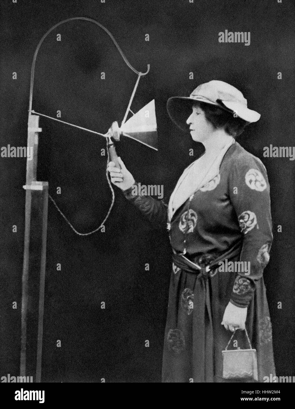 Dame Nellie Melba rendendo la prima opera radio broadcast a Chelmsford in 1920 NM: Australian Nightingale, 19 maggio 1861 - 23 Foto Stock