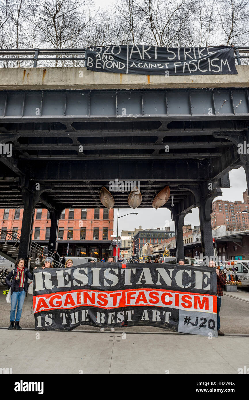 New York, Stati Uniti d'America. Il 20 gennaio, 2017. In solidarietà con J20 azioni e la chiamata per un regno anteriore culturale contro il fascismo, occupano Musei presenta un artisti parlano fuori al Whitney Museum. Gli artisti parlano fuori porterà artisti, scrittori e attivisti di affermare di impegni per resistere e combattere l'attuale clima politico nella costruzione di una comunità, la strategia e le esigenze. Questo evento è organizzato da occupare musei, un collettivo di arti che esplora le connessioni tra economia, finanza e il mondo dell'arte. Credito: Erik McGregor/PACIFIC PRESS/Alamy Live News Foto Stock