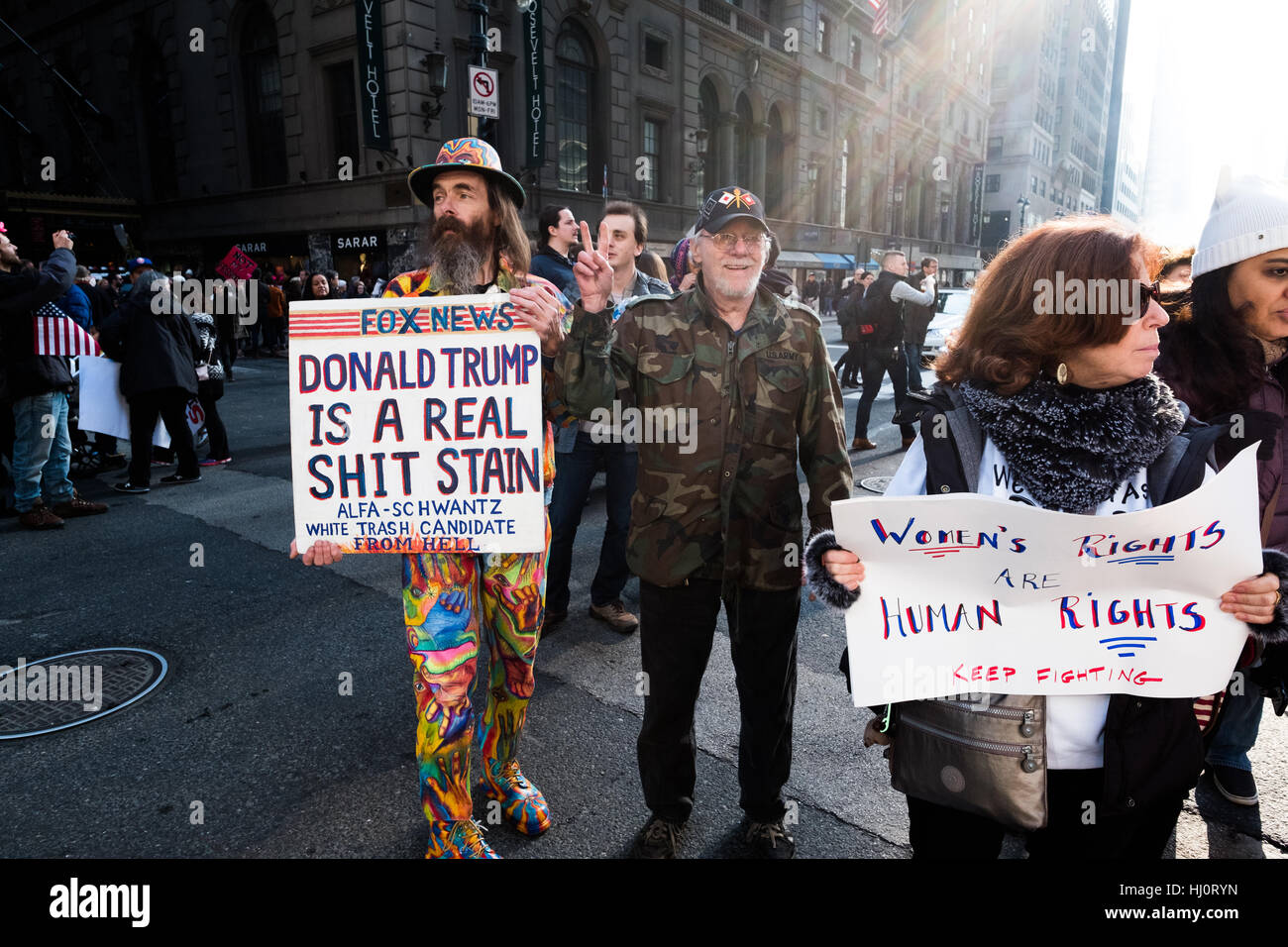 La città di New York, Stati Uniti d'America. Xxi Gennaio,2017. Non tutti quelli che protestavano nella donna di marzo erano donne. Credito: Simon Narborough/Alamy Live News. Foto Stock