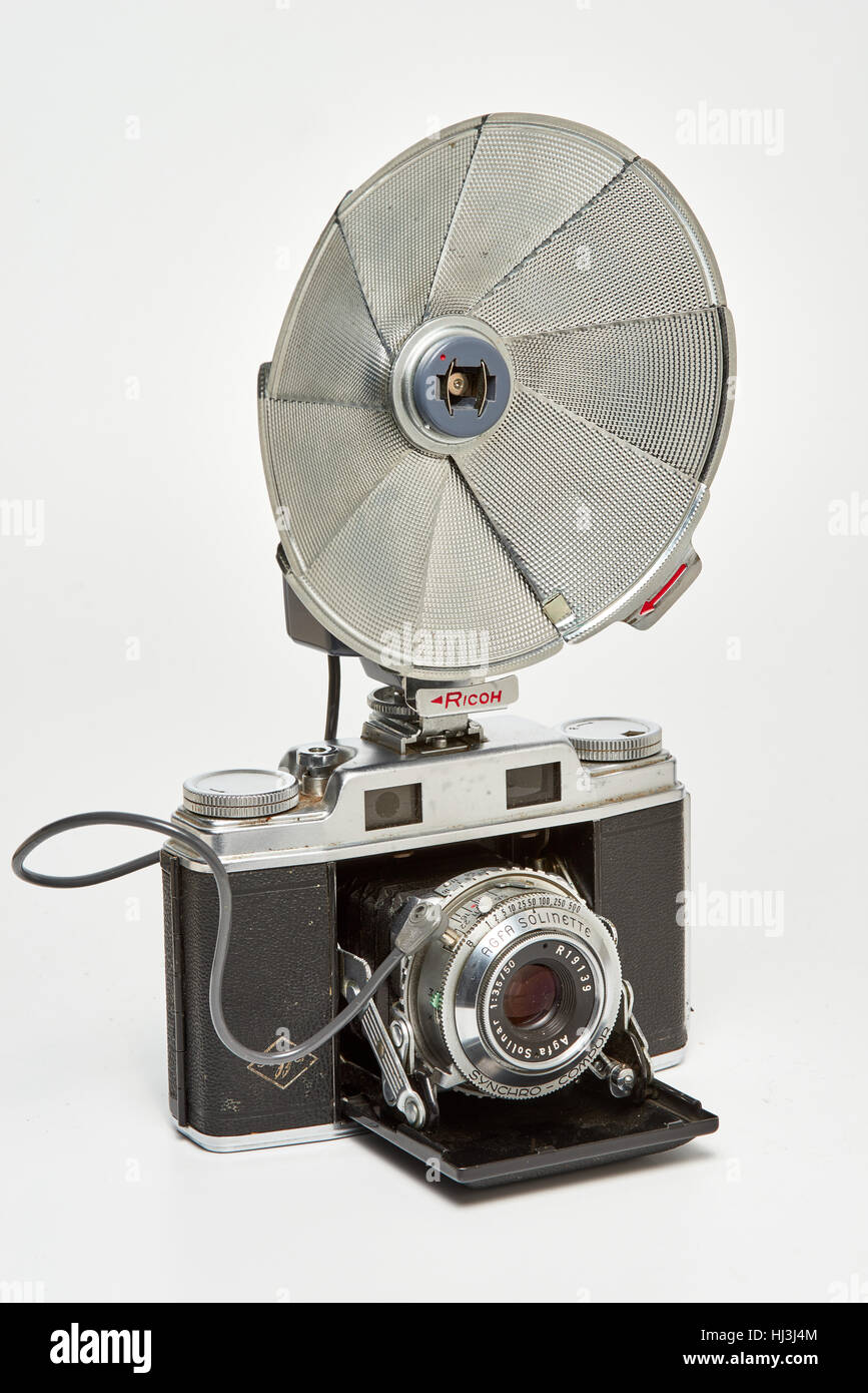 Agfa Super Solinette, Germania, 1953-57, 35 mm pellicola, Lampadina flash Ricoh, Ansco Super Regent, Foto Stock