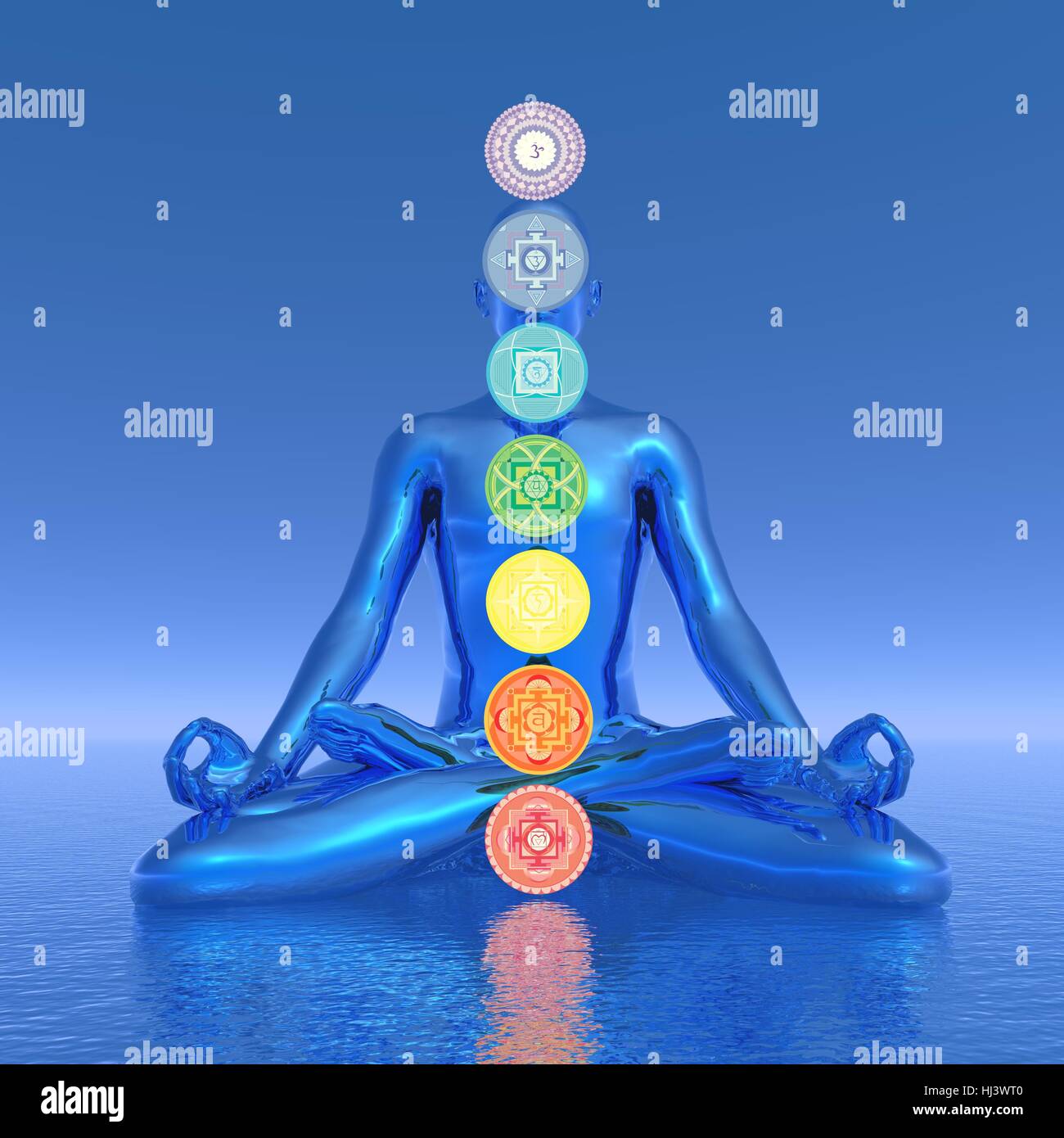 Silhouette di un uomo meditando con sette chakra colorati su ocean a sfondo blu - 3D render Foto Stock