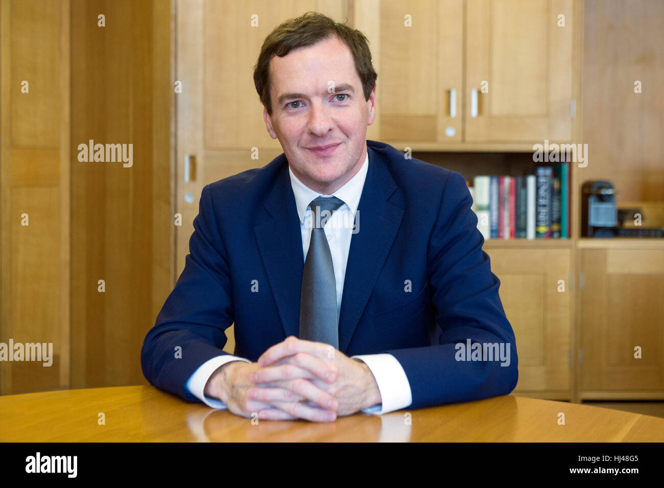 George Osborne, ex Cancelliere dello scacchiere e ora economista di Blackrock investimenti nel suo ufficio. Foto Stock