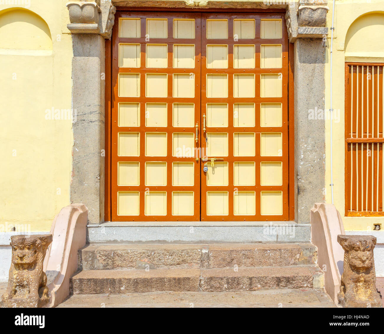 Vista ravvicinata del tempio indù di gate, Kumbakonam, India, 15 Dic 2016 Foto Stock