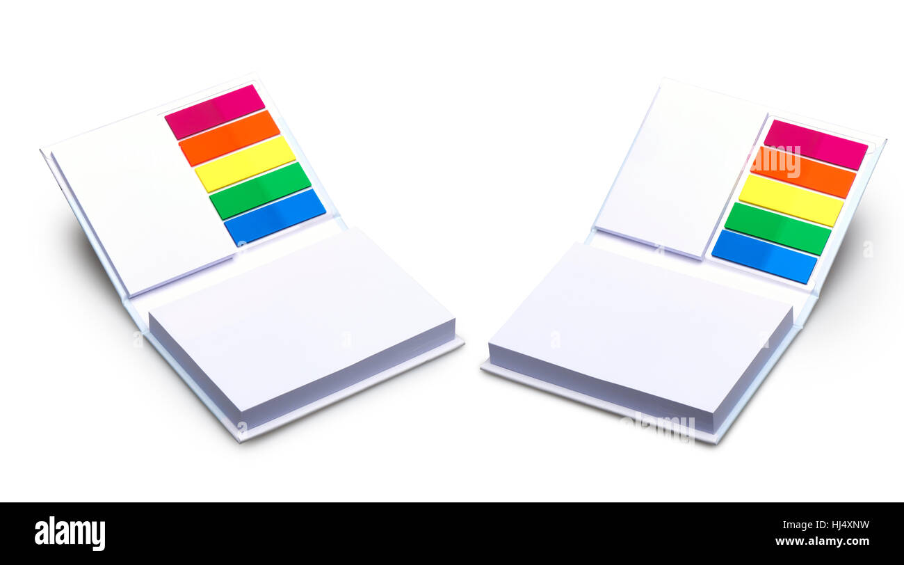 Blank scratch pad con diverse etichette colorate isolato su bianco con tracciato di ritaglio Foto Stock