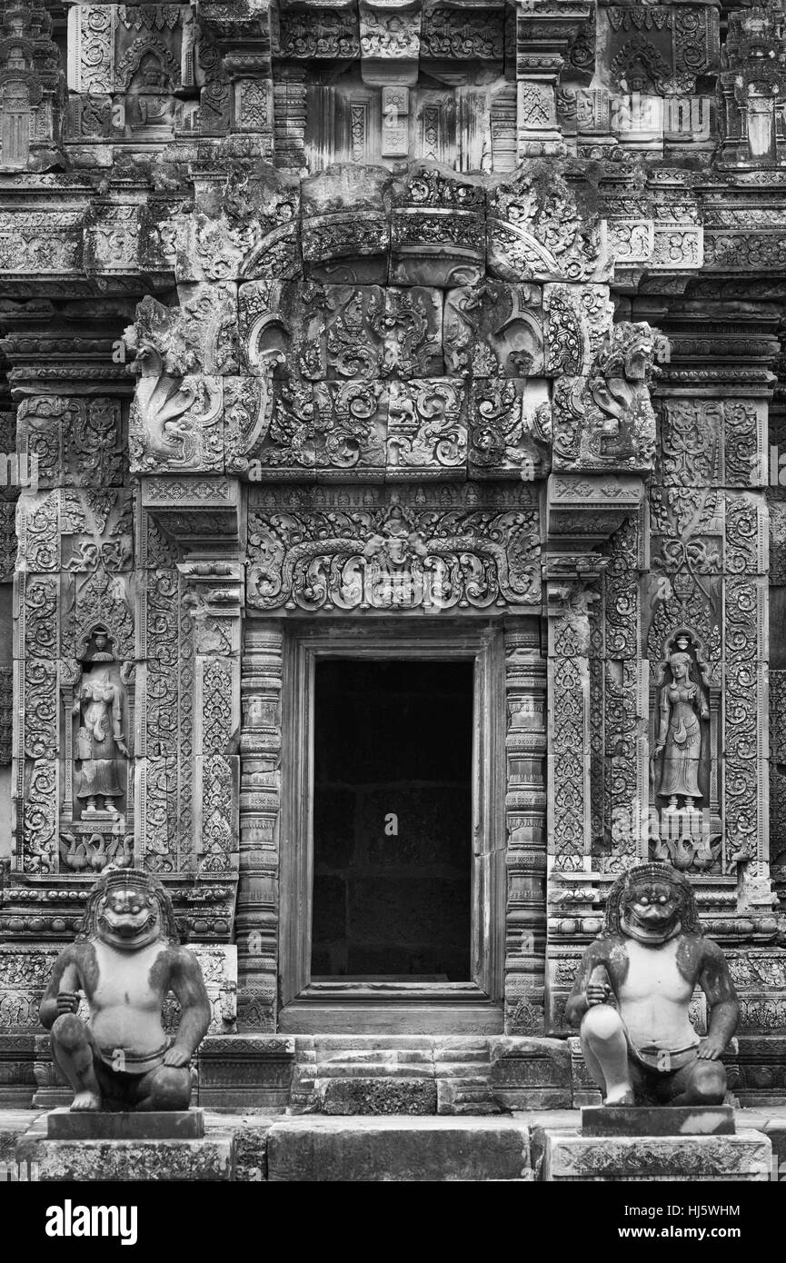 Siem Reap, Siem Reap, Cina. 7 Nov, 2016. Siem Reap, Cambodia-November 7 2016: (solo uso editoriale. Cina OUT) .la foto in bianco e nero di Angkor Wat in Siem Reap, Cambogia. Angkor Wat è un complesso tempio in Cambogia e il più grande monumento religioso nel mondo, con la misurazione del sito 162,6 ettari (1,626,000 m2; 402 acri). Esso è stato originariamente costruito come un tempio indù di dio Vishnu per l'Impero Khmer, trasformando progressivamente in un tempio buddista verso la fine del XII secolo. Credito: SIPA Asia/ZUMA filo/Alamy Live News Foto Stock