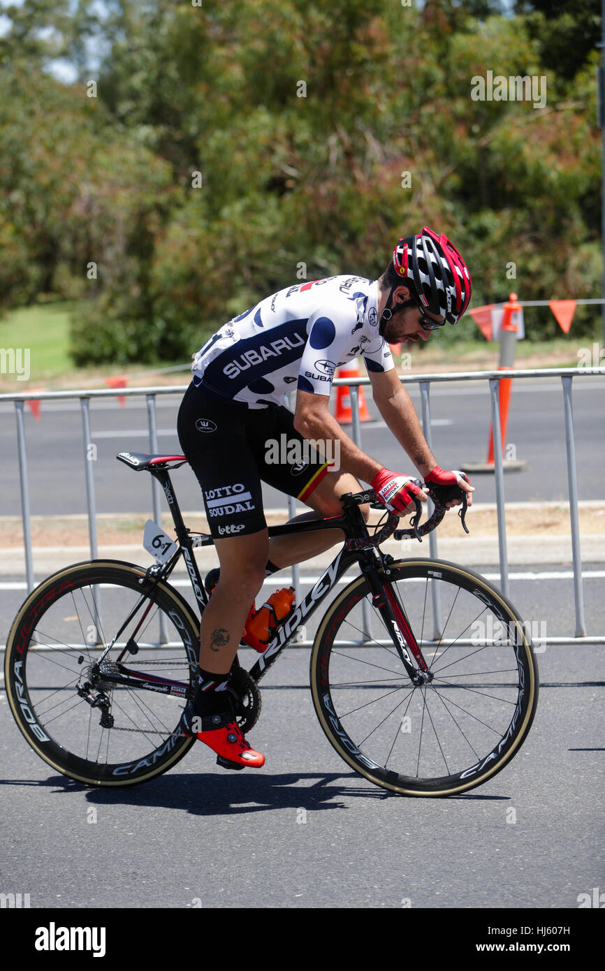 Adelaide, Australia. Essere sicuro essere visto MAC Stage 6 circuito cittadino, Santos Tour Down Under, 22 gennaio 2017. Thomas De Gendt (Bel) del Lotto Soudal indossando il Re della montagna Jersey. Credito: Peter Mundy/Alamy Live News Foto Stock