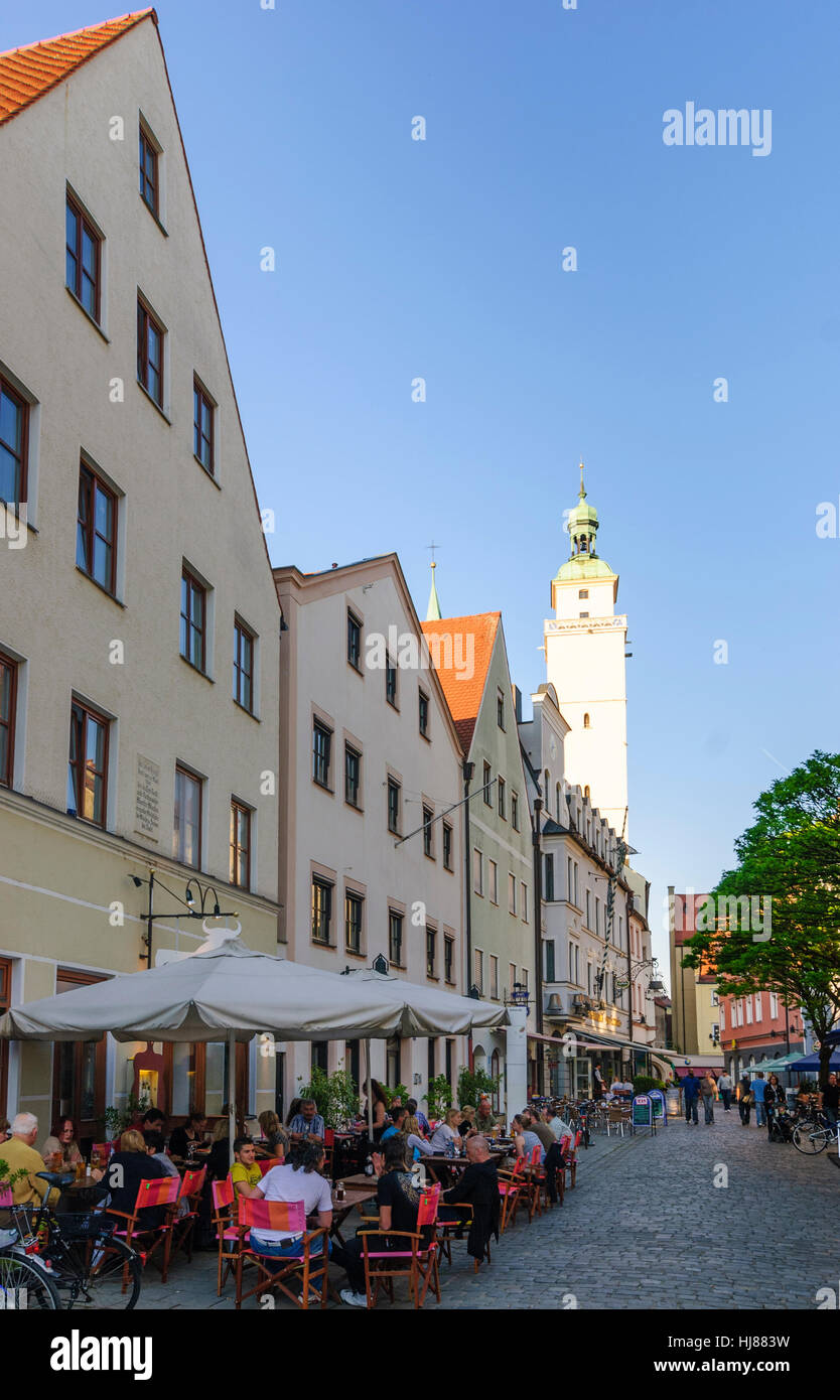 Ingolstadt: città vecchia; Dollstraße con una vista del municipio della Città Vecchia, Oberbayern, Alta Baviera, Baviera, Baviera, Germania Foto Stock