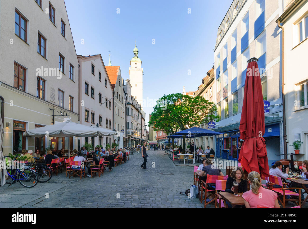 Ingolstadt: città vecchia; Dollstraße con una vista del municipio della Città Vecchia, Oberbayern, Alta Baviera, Baviera, Baviera, Germania Foto Stock