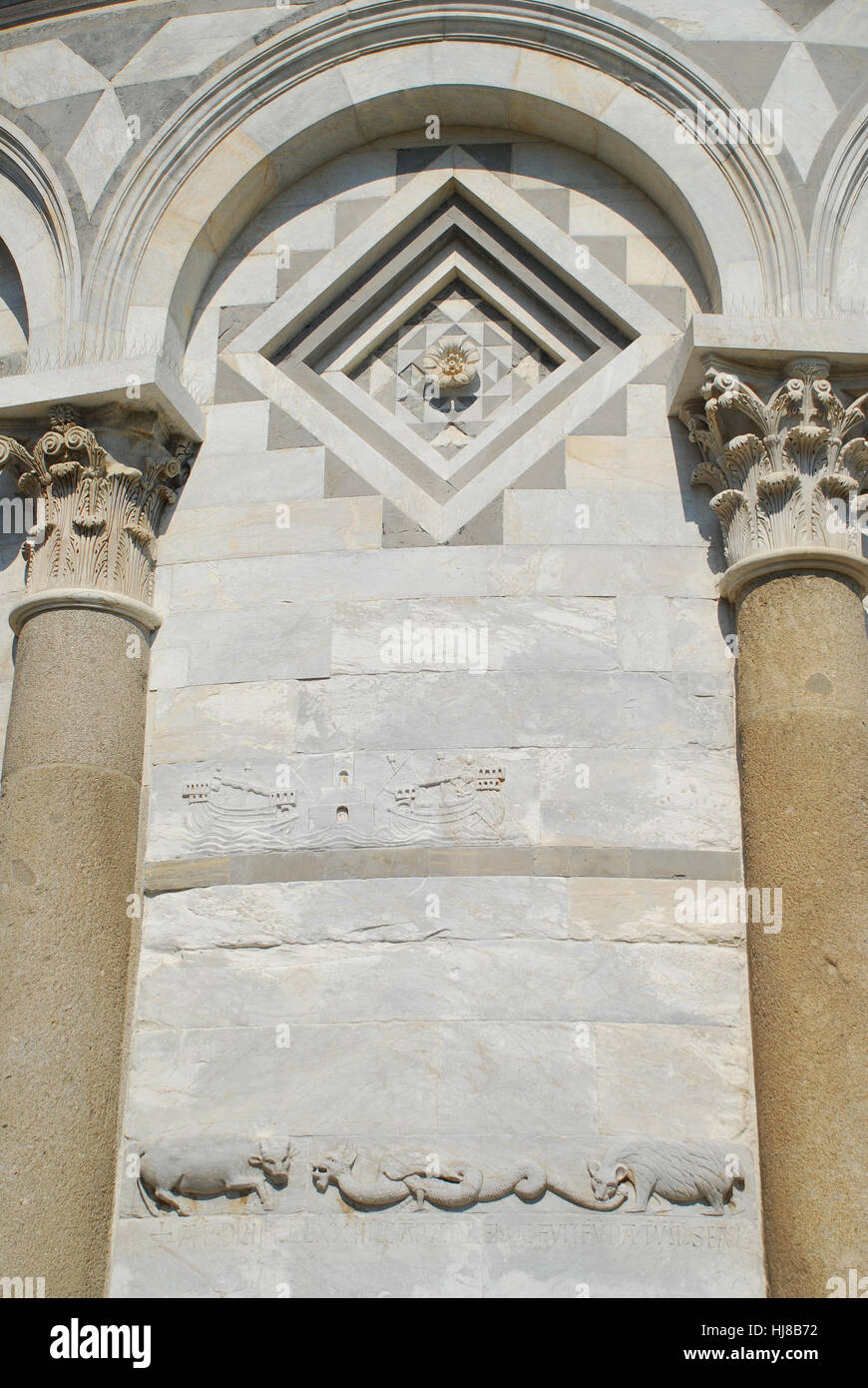 Particolare rilievo della torre di Pisa Toscana Italia Foto Stock