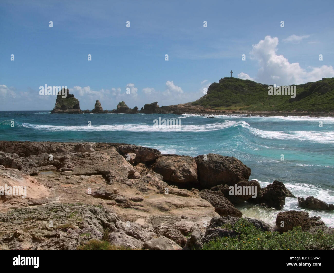 Idilliaci paesaggi costieri su un isola caraibica di nome Guadalupa Foto Stock