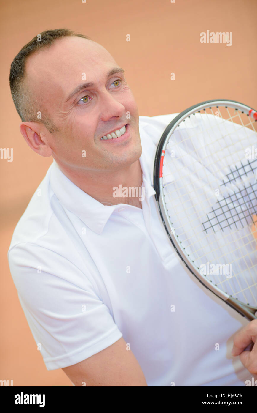 Modello di tennis in posa Foto Stock
