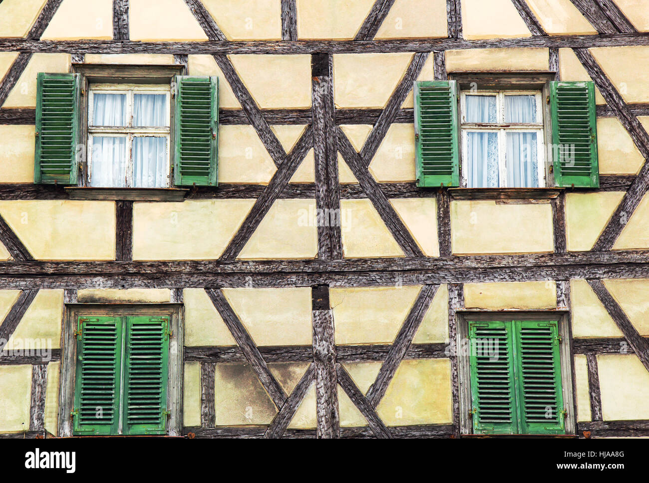 La facciata della fachwerk casa medioevale Foto Stock