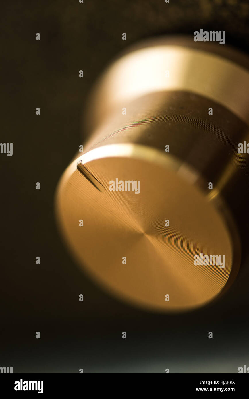 Interruttore in acciaio, metallo vecchio amplificatore vintage button Foto Stock