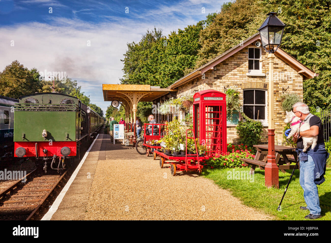 Treno a vapore del Nene Valley Railway in traghetto stazione Prati, vicino a Peterborough, CAMBRIDGESHIRE, England, Regno Unito Foto Stock