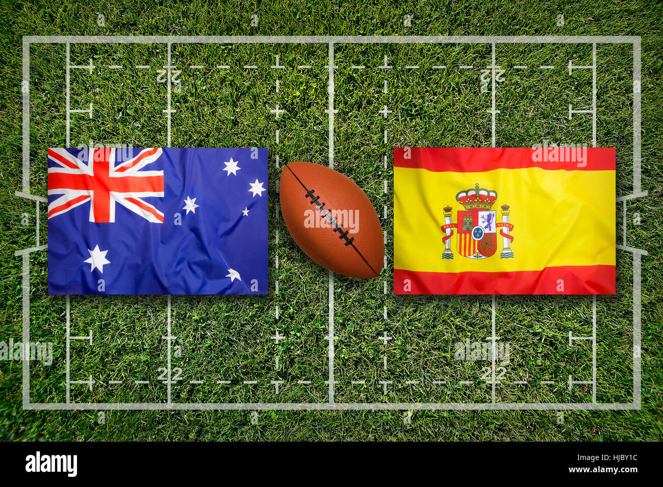 Australia vs. Spagna bandiere sul verde del campo di rugby Foto Stock