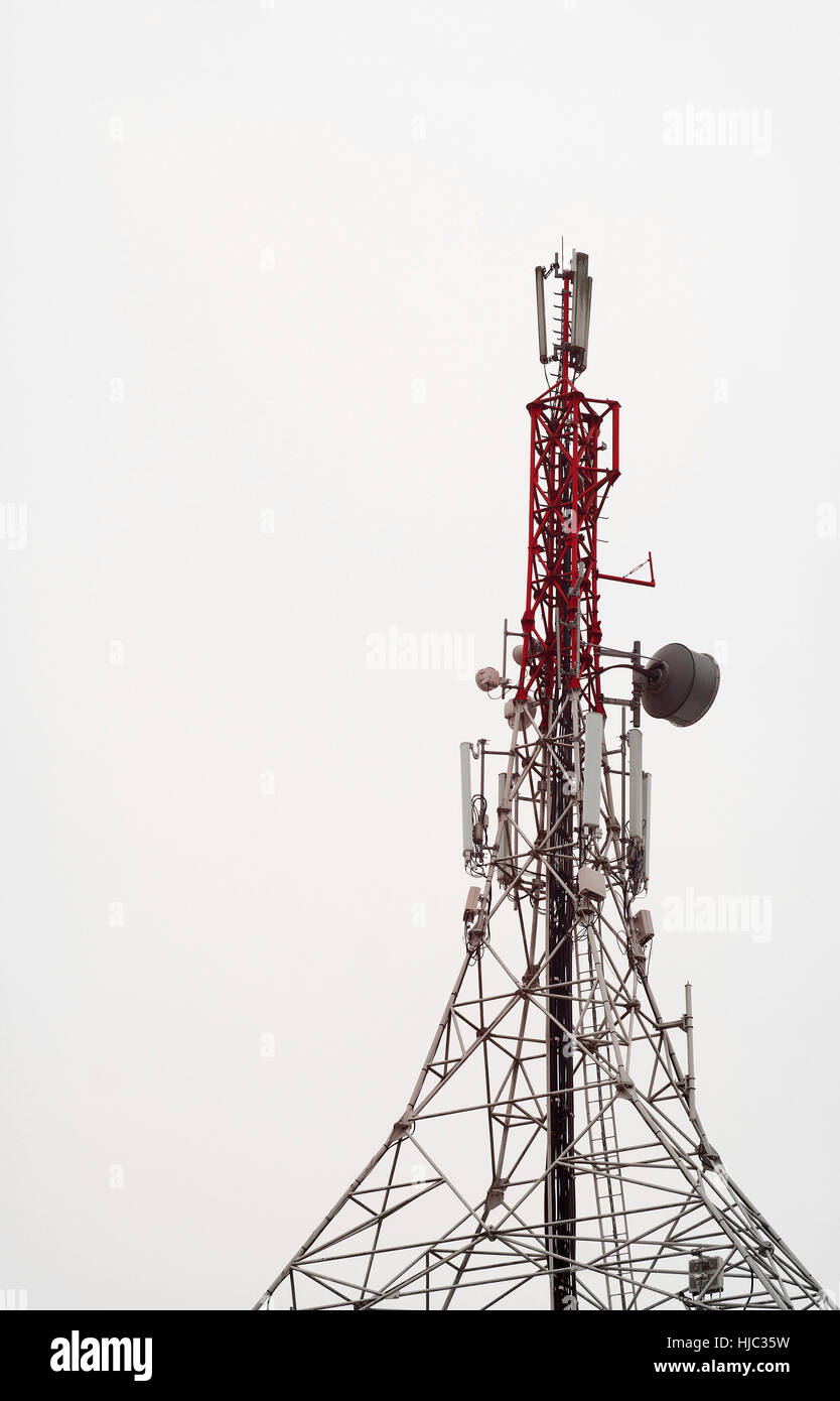 Altezza antenna di telecomunicazioni torre. Foto Stock