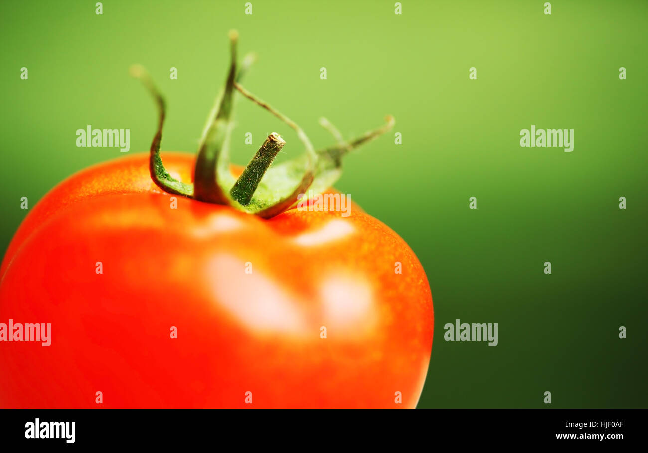 Closeup, mature, vegetale, succosa, pomodoro rosso, fresche, luminose, cibo, aliment, Foto Stock