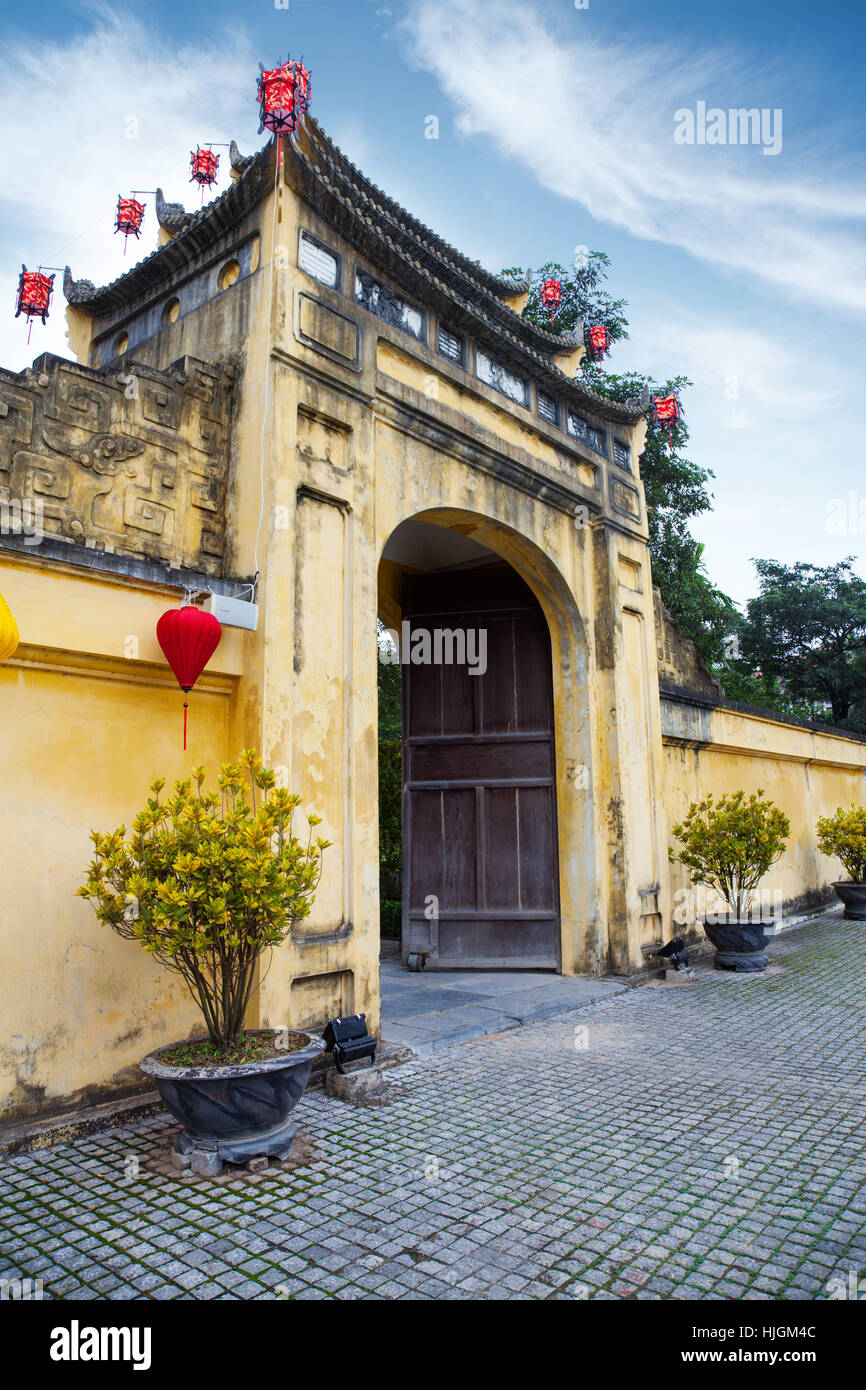 Obiettivo, passaggio, gate, archgway, gantry, stile di costruzione, Architettura, Foto Stock