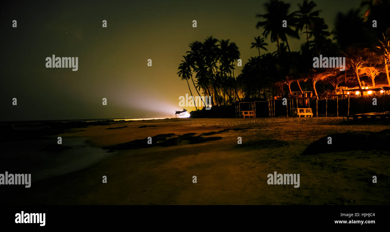 Notte in spiaggia, paesaggio Foto Stock