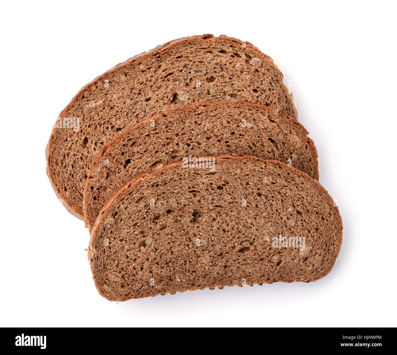 Tre fette di pane di segale con crusca isolato su bianco Foto Stock