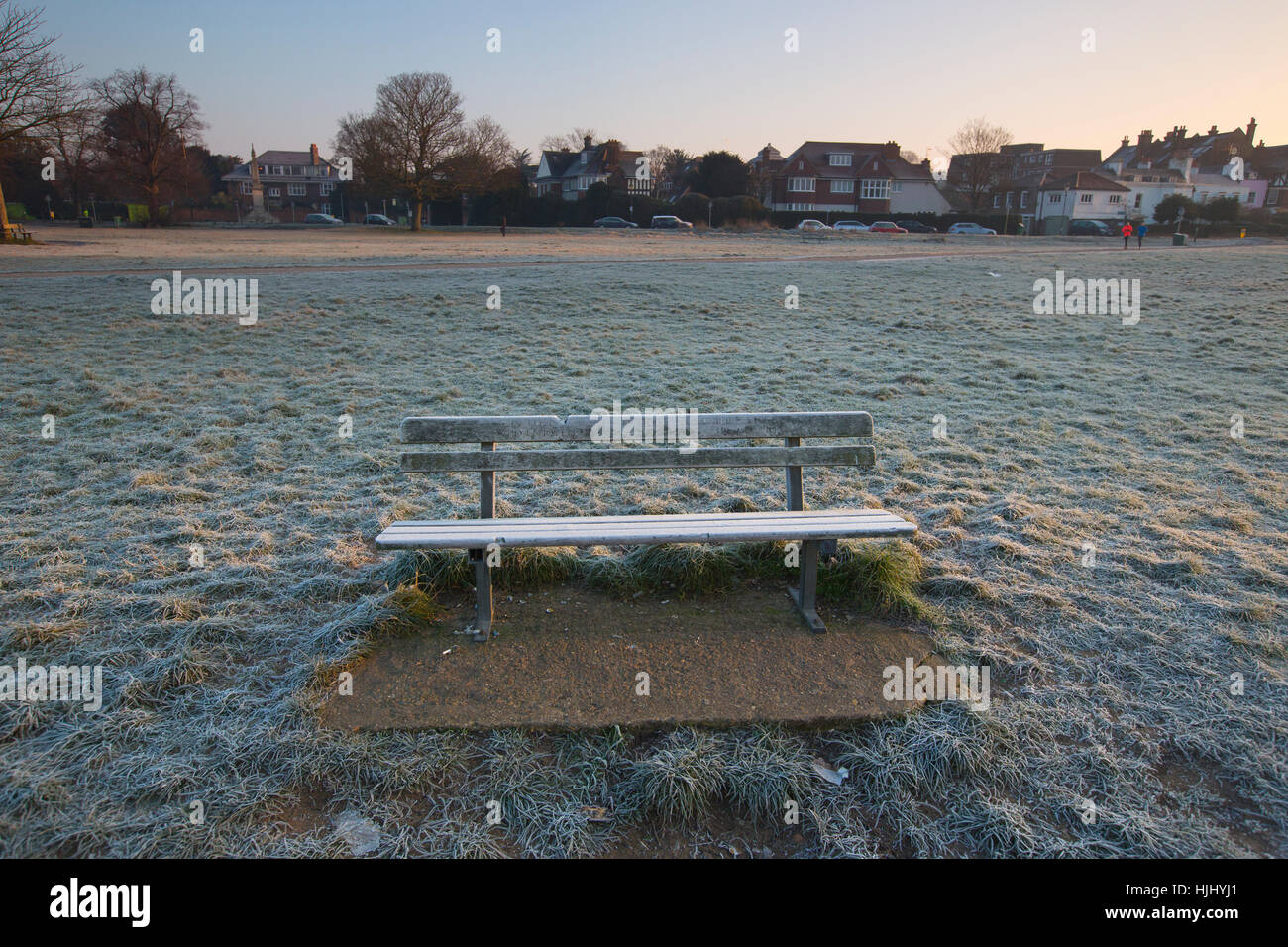 La mattina presto temperature di congelamento al Rushmore stagno, Wimbledon Common, a sud-ovest di Londra, England, Regno Unito Foto Stock