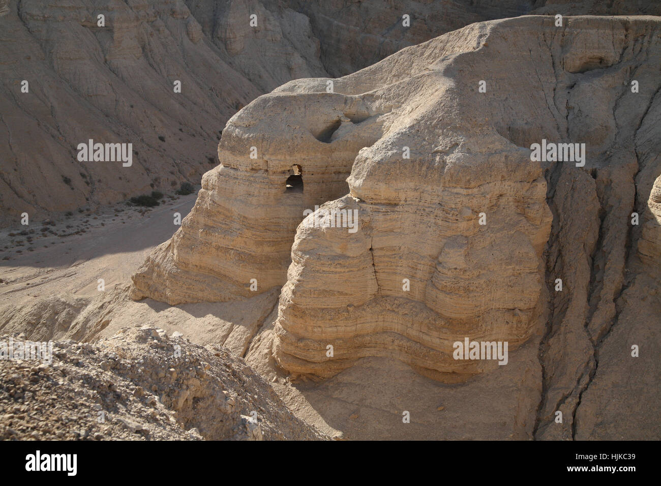Qumran, grotta numero 4 dove i più importanti Rotoli del Mar Morto le risultanze sono state elaborate 16.000 frammenti trovati qui realizzato 500 scorre. Israele. Foto Stock
