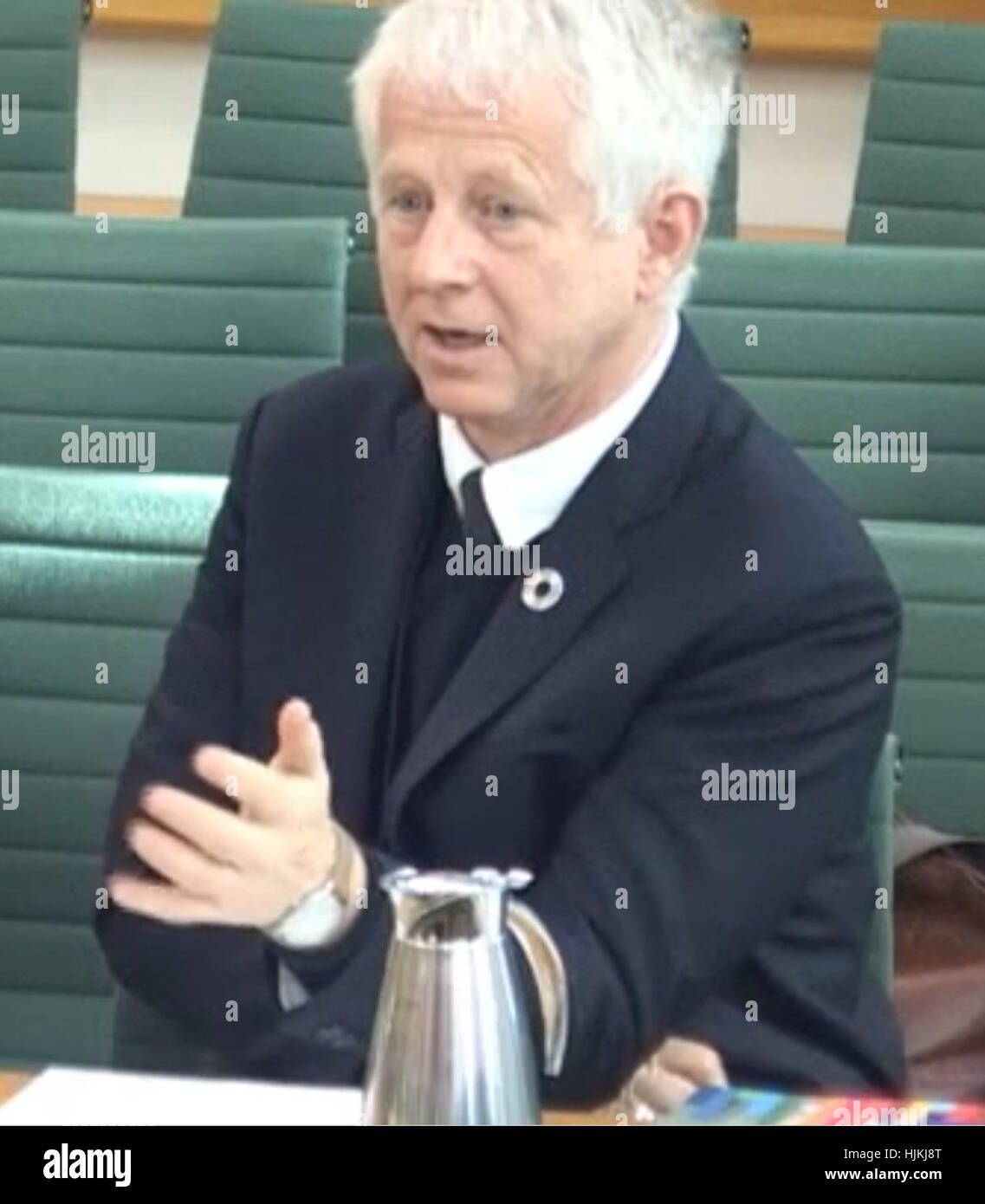 Film del regista Richard Curtis dà evidenza alla Commons Audit ambientali Comitato circa gli obiettivi dello sviluppo sostenibile, a Portcullis House, Londra. Foto Stock