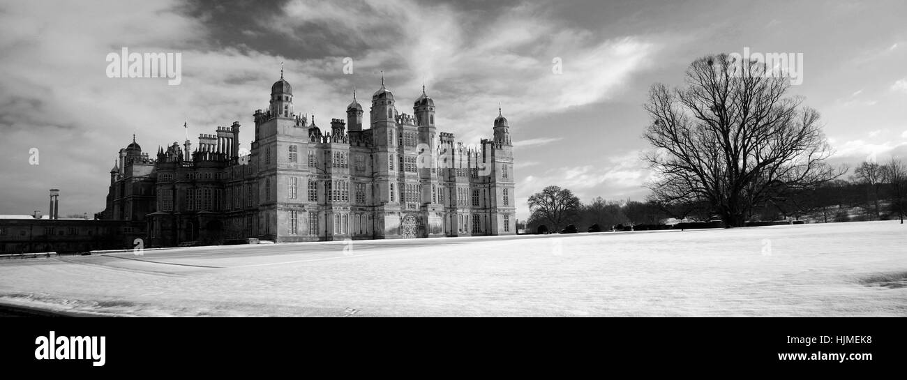 In inverno la neve, Burghley House casa signorile, Cambridgeshire, England, Regno Unito Foto Stock