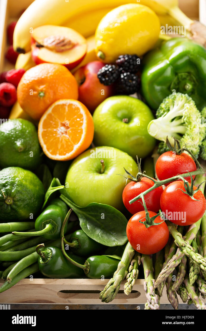Colorato fresco di frutta e verdura Foto Stock