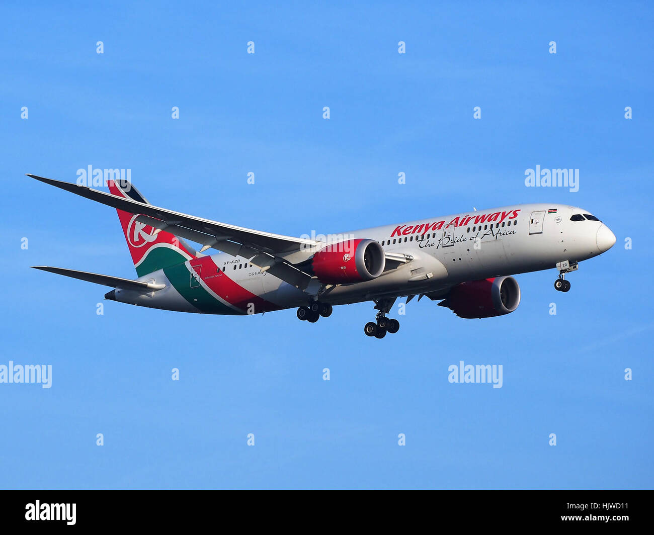 Kenya Airways Boeing 787-8 Dreamliner, registrato 5Y-KZD, atterra all'aeroporto di Schiphol (AMS-EHAM), parte della flotta che offre servizi internazionali a lungo raggio. Foto Stock