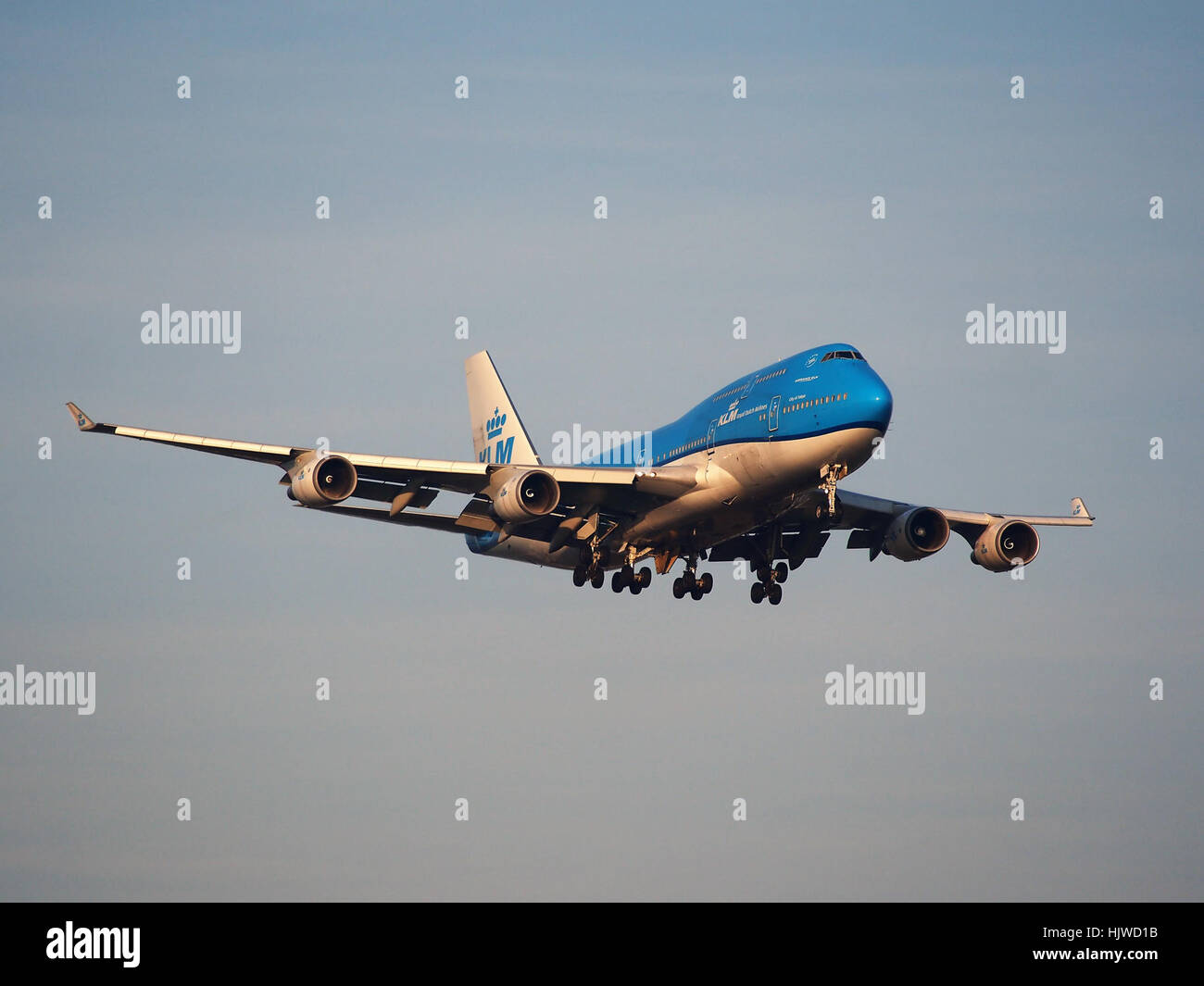 PH-BFT KLM Royal Dutch Airlines Boeing 747-406(M) in atterraggio a Schiphol AMS-EHAM pista 18R pic1 Foto Stock