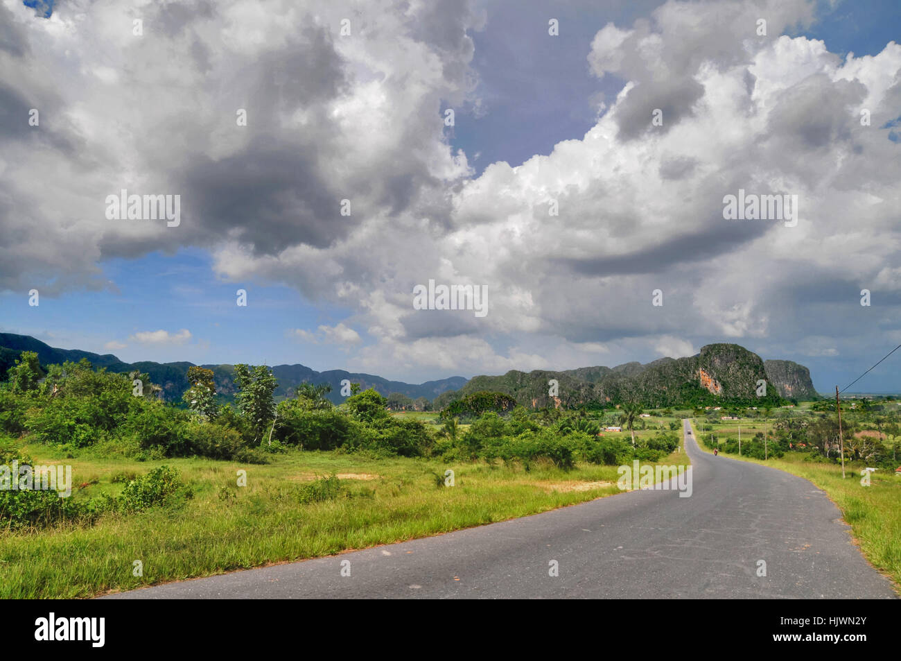 La vita esiste, esistenza, vivendo, vive, live, infinito, Cuba, strada, rurale, Foto Stock