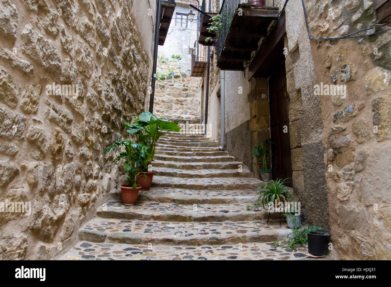 Strade di Valderrobres village, provincia di Teruel, Aragona, Spagna. Foto Stock