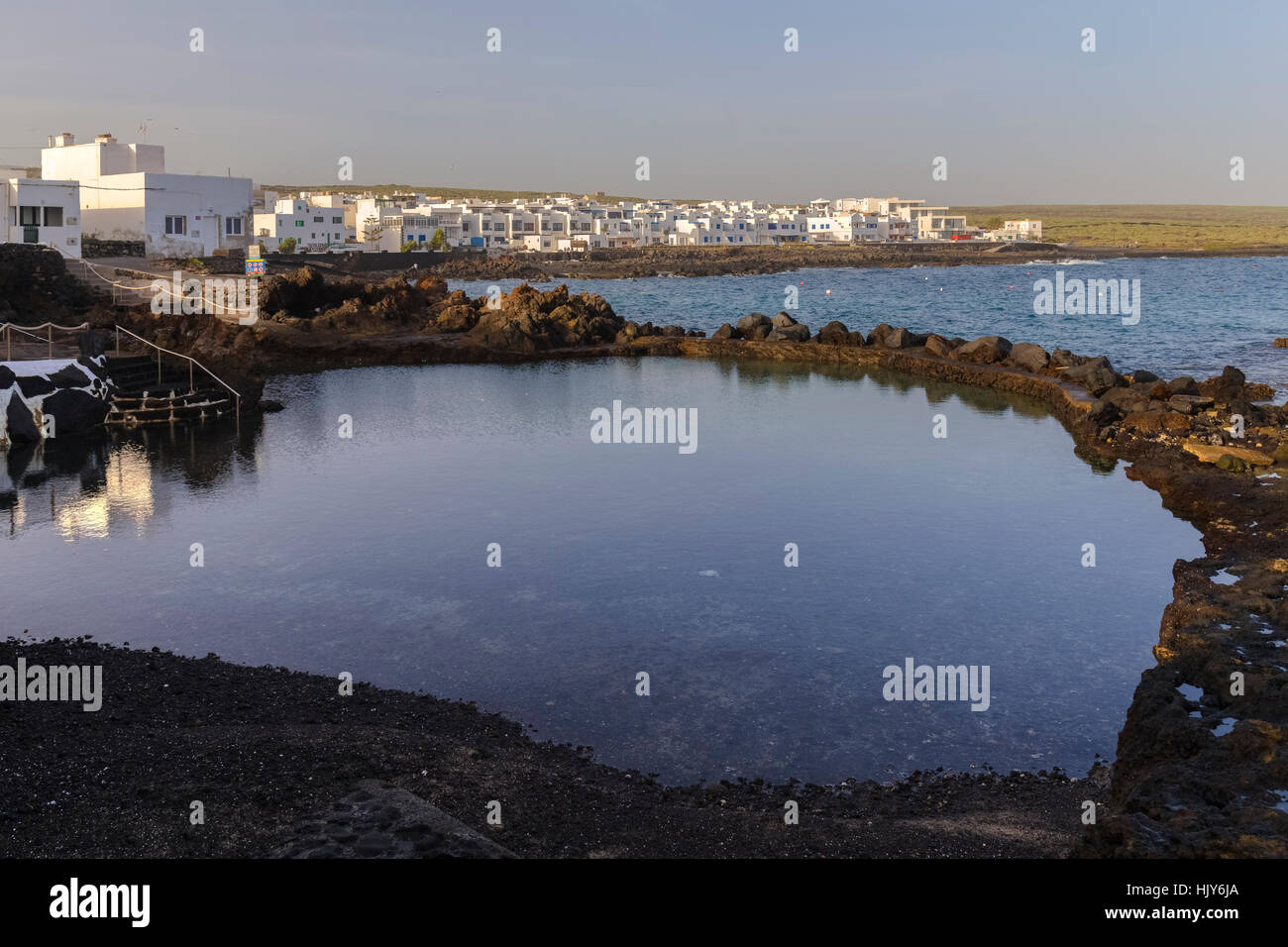 Piscine con acqua di mare, Punta Mujeres, Haria, Lanzarote, Isole Canarie, Spagna Foto Stock
