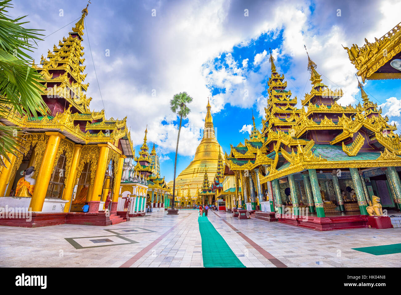 Shwedagon pagoda in Yangon, Myanmar. Foto Stock