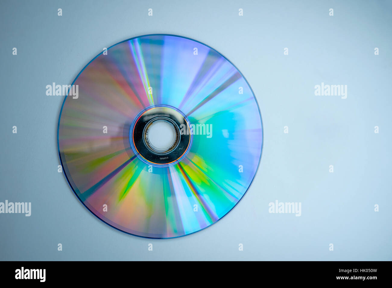 Utilizzate il disco di memorizzazione DVD su sfondo bianco Foto Stock