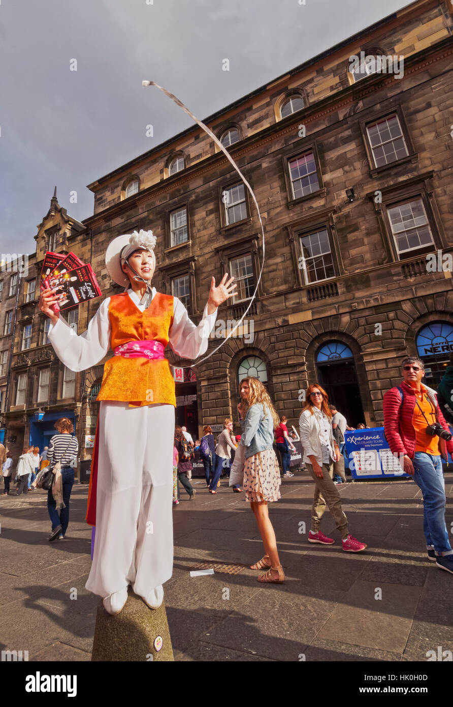 Il Fringe Festival sul Royal Mile, Città Vecchia, Edimburgo, Lothian, Scozia, Regno Unito Foto Stock